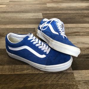 Blue suede low top vans